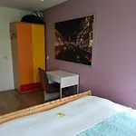 Pansiyon Johan's - Since 2014 Roofterrace And Cheap Parking Amsterdam