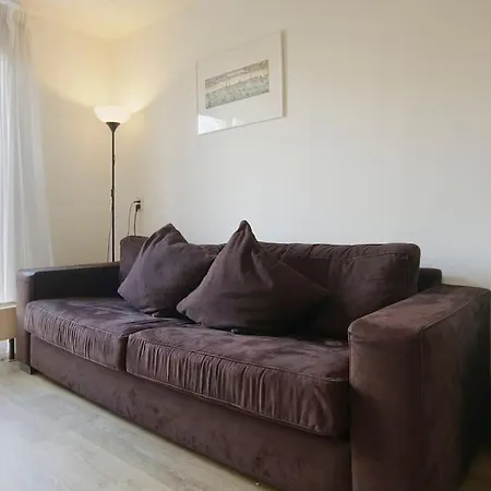 Johan's B&b, Dakterras & Goedkoop Parkeren - Sinds 2014 Homestay Amsterdam