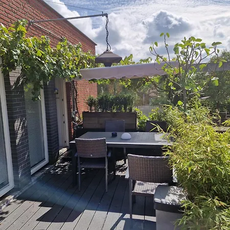 Johan's B&b, Dakterras & Goedkoop Parkeren - Sinds 2014 *