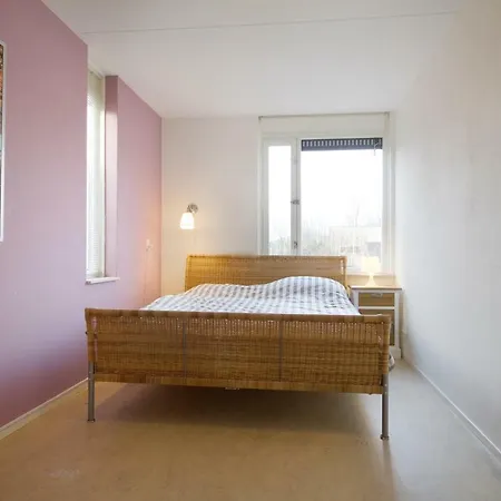 Johan's B&b, Dakterras & Goedkoop Parkeren - Sinds 2014 *