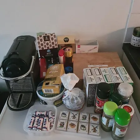 Johan's - Since 2014 Roofterrace And Cheap Parking Kwatera prywatna *