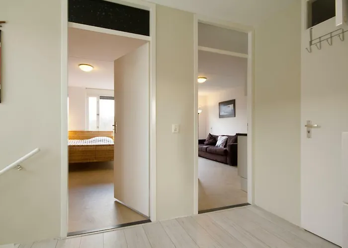 홈스테이 Johan's - Since 2014 Roofterrace And Cheap Parking